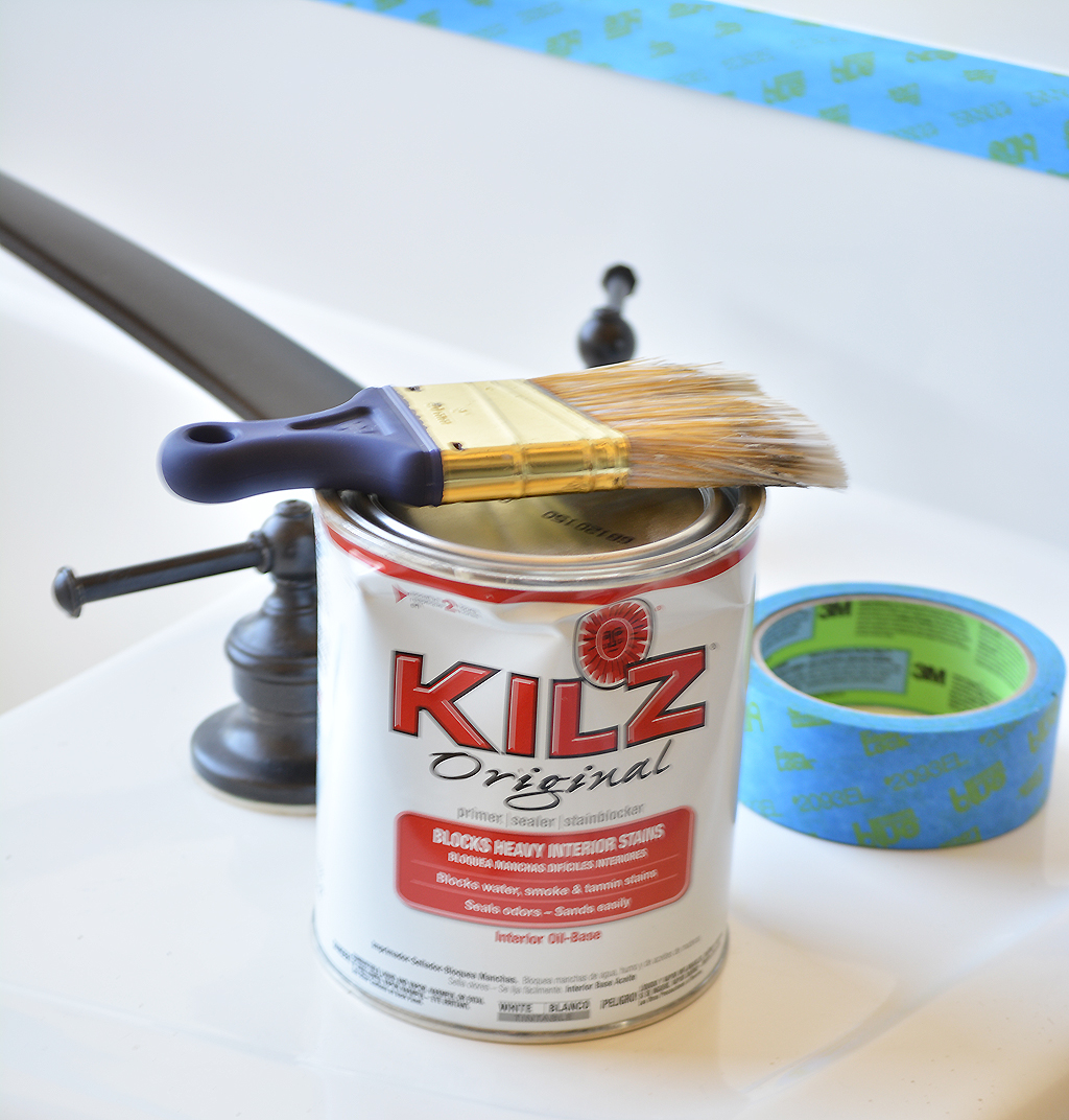 Inexpensive Tub Update with Decorative Moulding