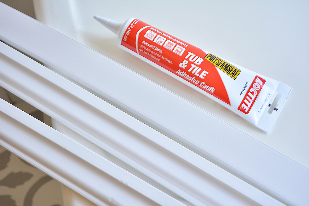 Inexpensive Tub Update with Decorative Moulding