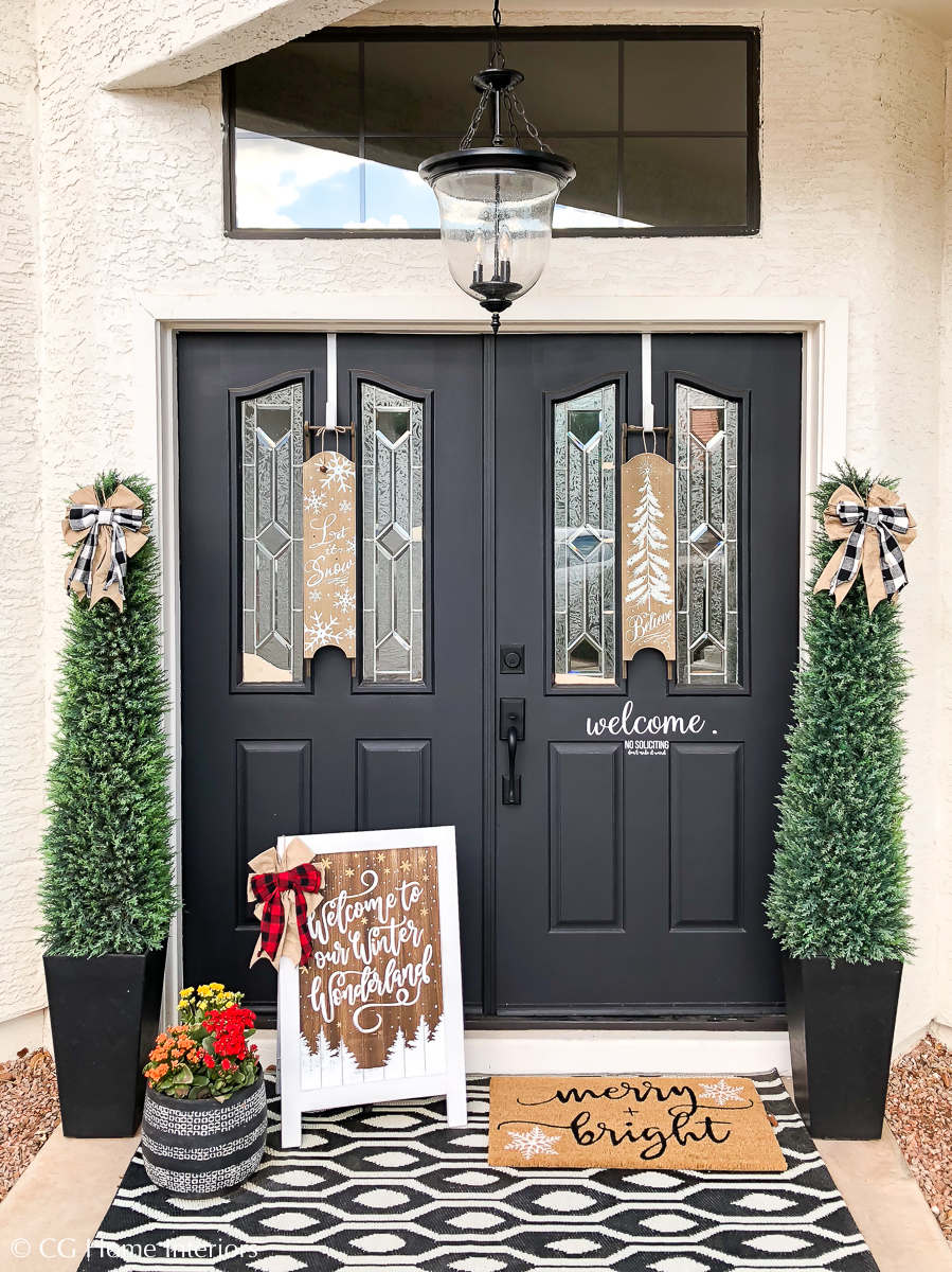 Simple + Neutral Front Porch Christmas Décor