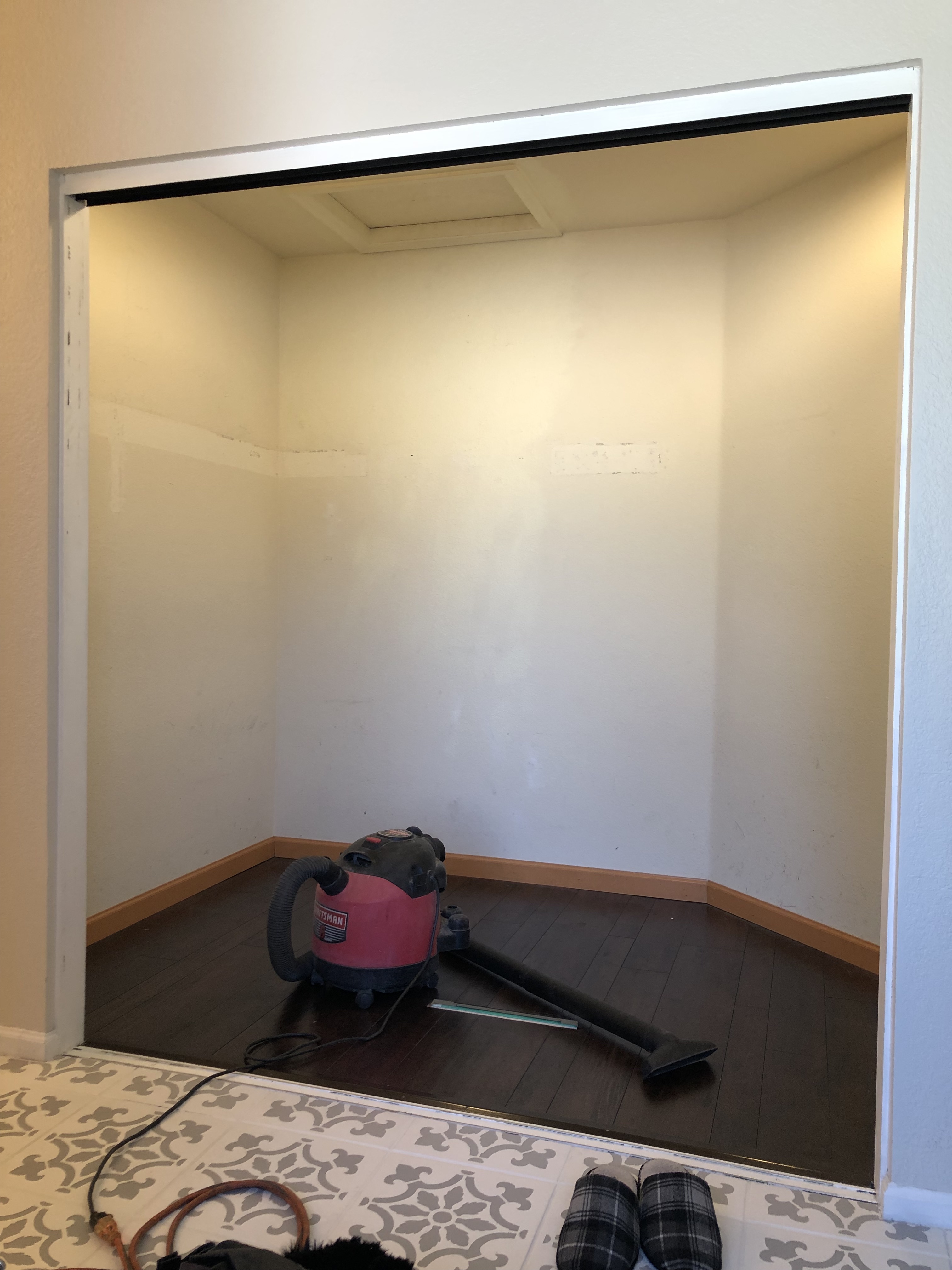 DIY Custom Closet with Modular Closets