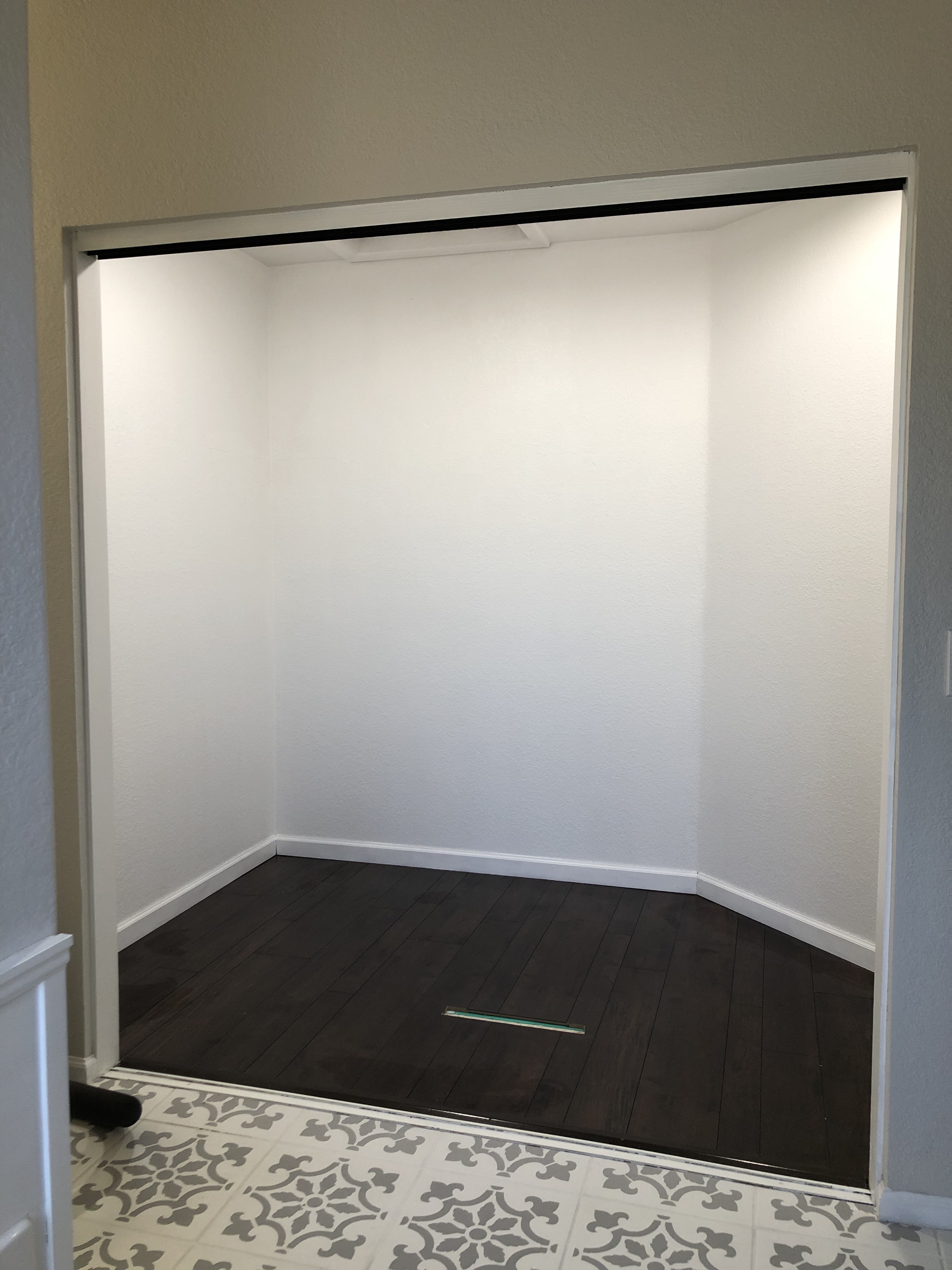 DIY Custom Closet with Modular Closets