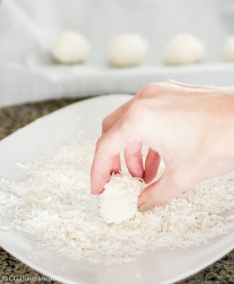 Sugar Free Low Carb Coconut Lemon Cheesecake Keto Fat Bombs