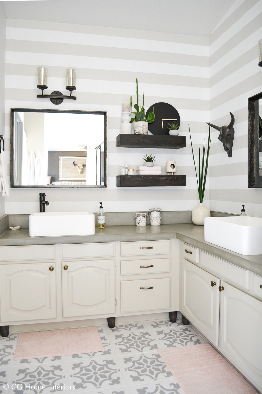 My Interior Paint Colors, Sherwin Williams, Windfresh White, Devine Twig Painted Cabinets